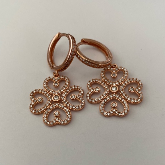 925 Silver earrings cz stones flower heart design - Picture 3 of 6